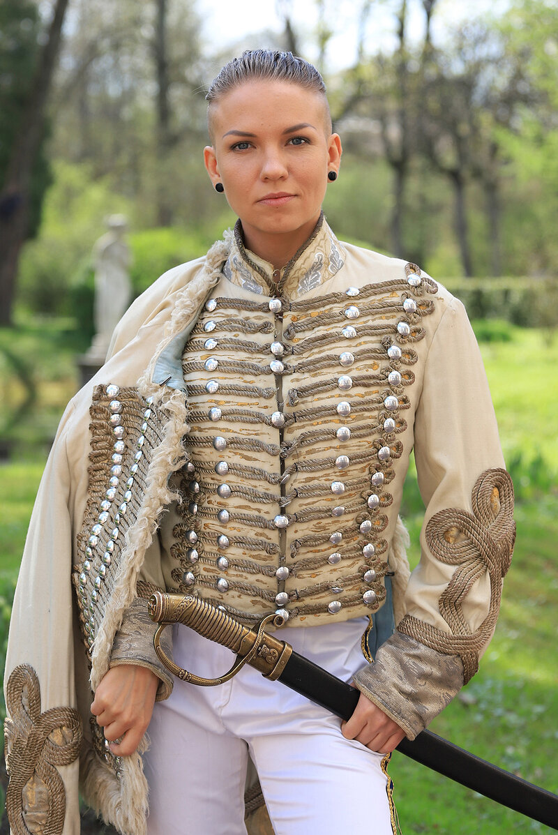 Света, 21